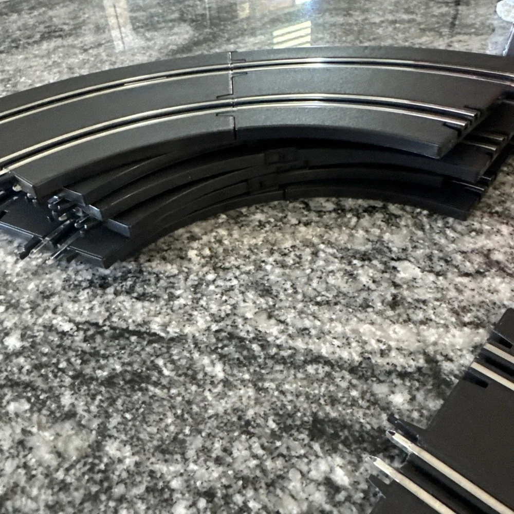 Toys R Us Fast Lane Speedy Racer Slot Car Race Track Set W/2‎ Tuner Style Cars